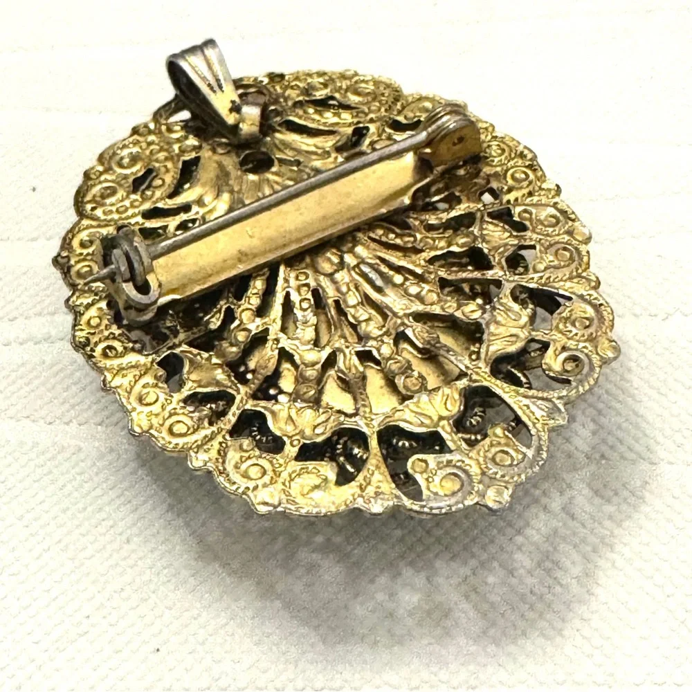Victorian Goldette Filigree Turquoise Pecking Glass Pendant/Brooch